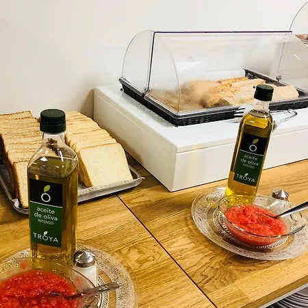 酒店 罗莎贝尔酒店 *
